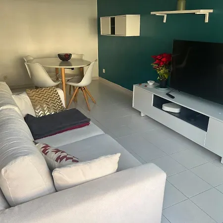 Charming Two-room With Garage Apartment *